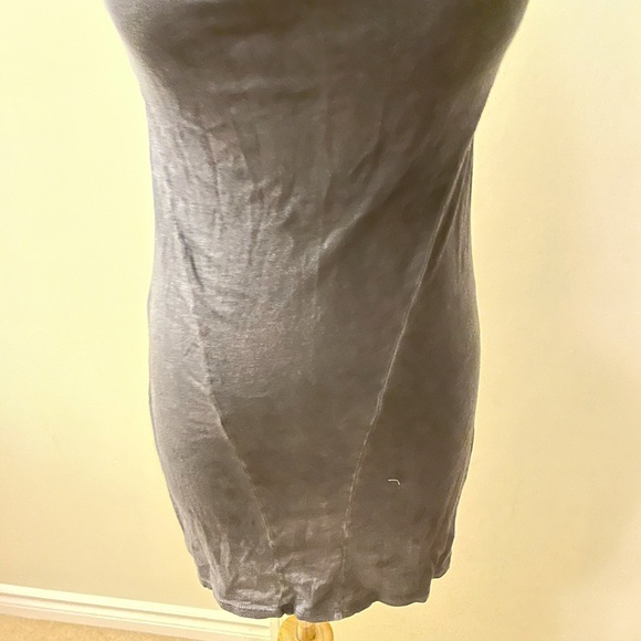 Sfrd scoop front tank top with small leather back closure - Picture 5 of 13